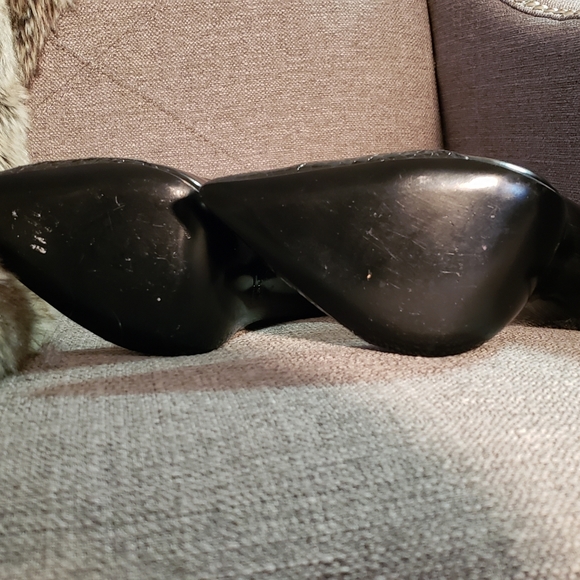 Theysken's Theory Black Leather Pumps - Picture 5 of 5